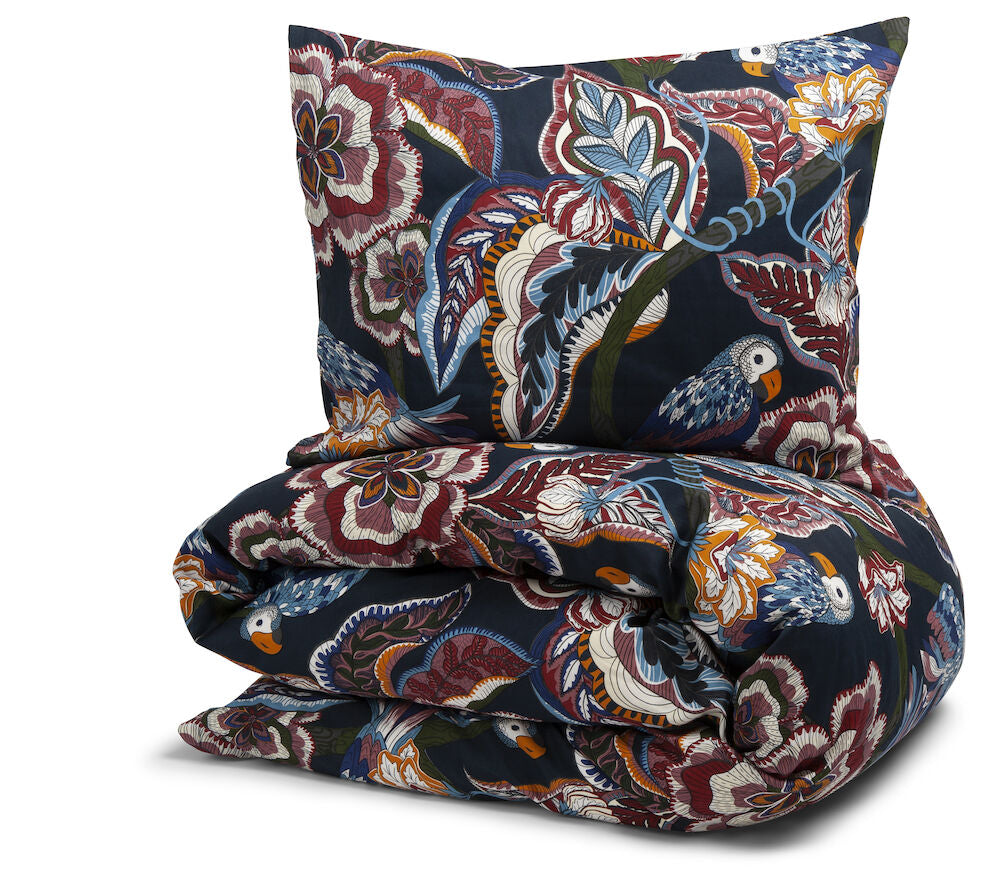 KL Papegoja Satin Black 150x210CM