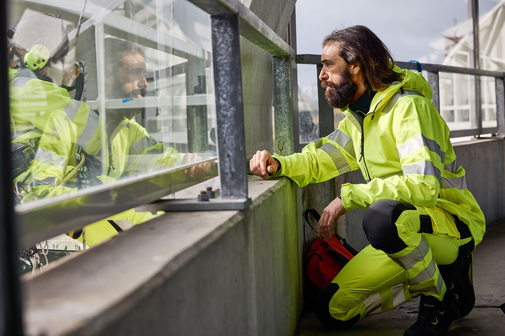 6573 Håndverksbukse Stretch EN ISO 20471 Kl 2