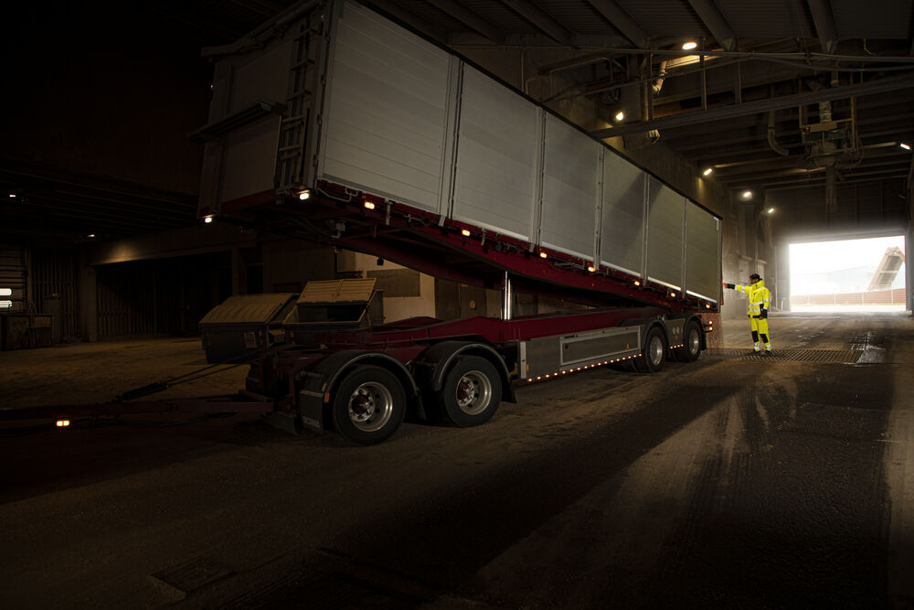 6527 Håndverksbukse i 37,5™ EN ISO 20471 Kl 2