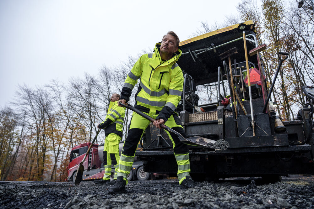 6527 Håndverksbukse i 37,5™ EN ISO 20471 Kl 2