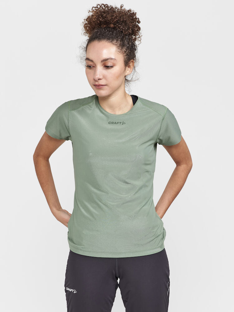 ADV Essence SS Slim Tee W Thyme