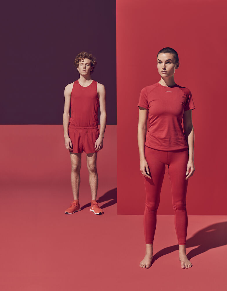 ADV Essence SS Slim Tee W Bright Red