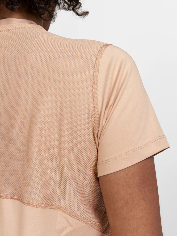 ADV Essence SS Tee W Cliff