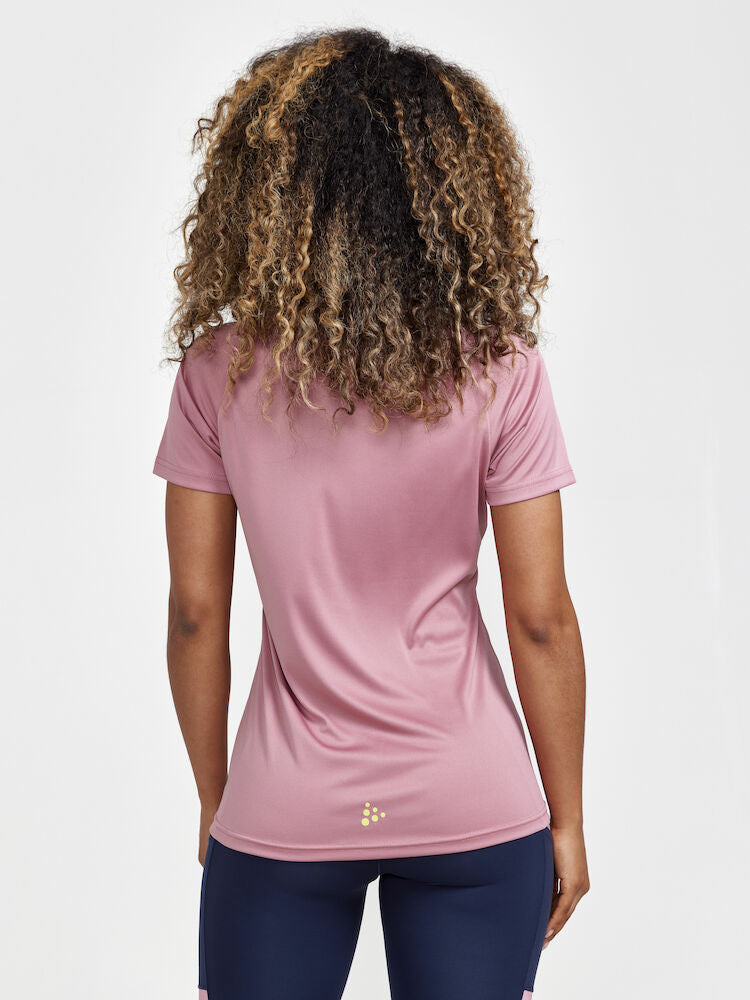 Core Essence Logo Tee W Dawn