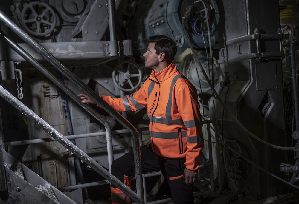 6412 SOFTSHELL JACKET EN ISO 20471 CLASS 3