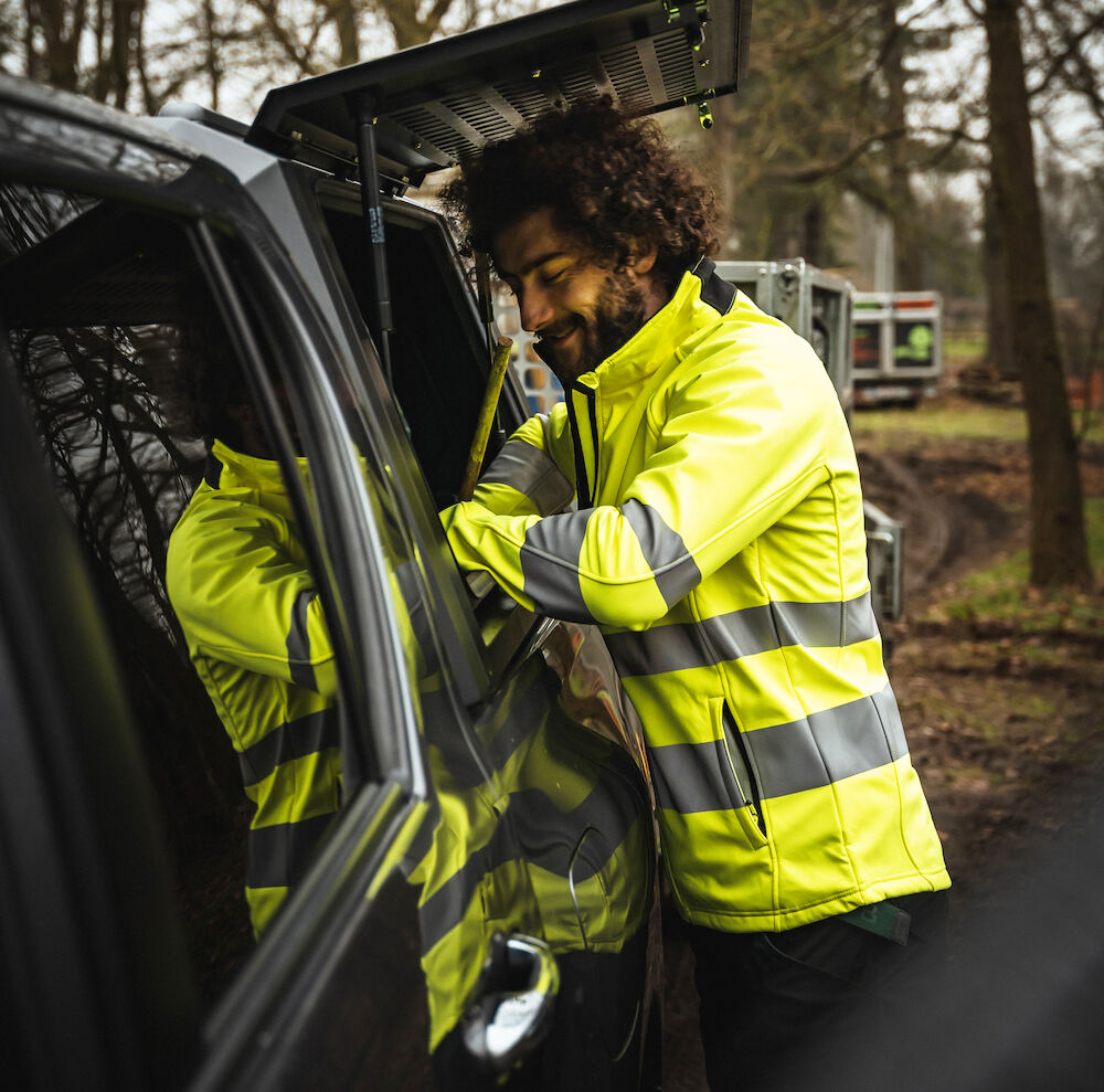 6432 SOFTSHELL JACKET EN ISO 20471 CLASS 3/2