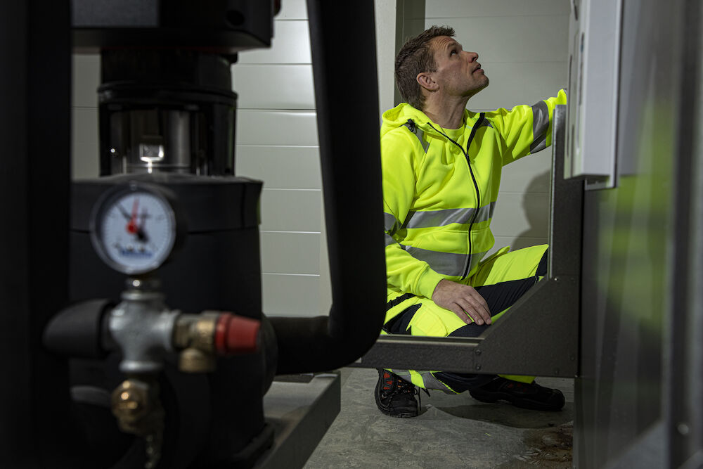 6132 HOODJACKET EN ISO 20471 CLASS 3/2