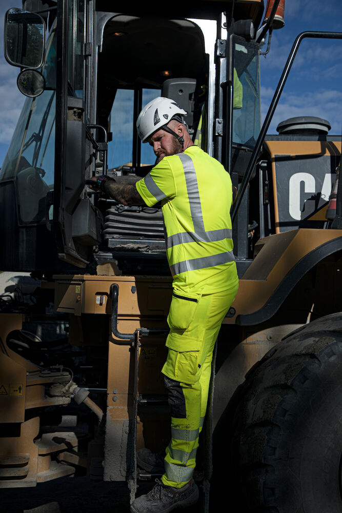 6527 WAISTPANT WITH 37,5™ TECHNOLOGY EN ISO 20471 CLASS 2