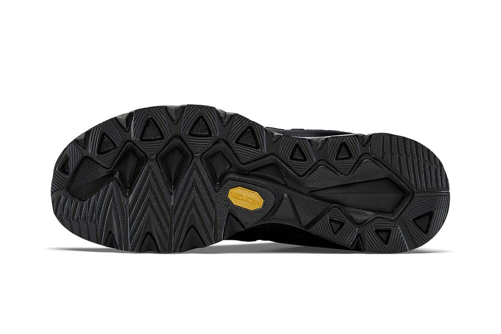 V150 Engineered M Black/Black