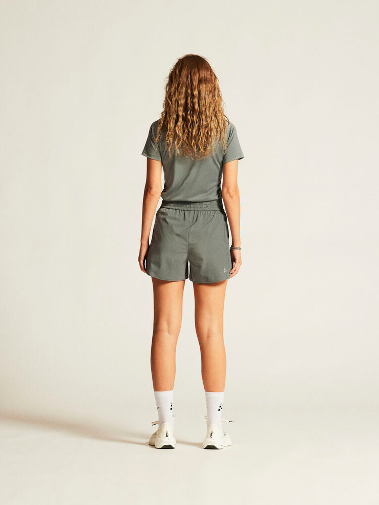 Core Essence Logo Tee W Leaf