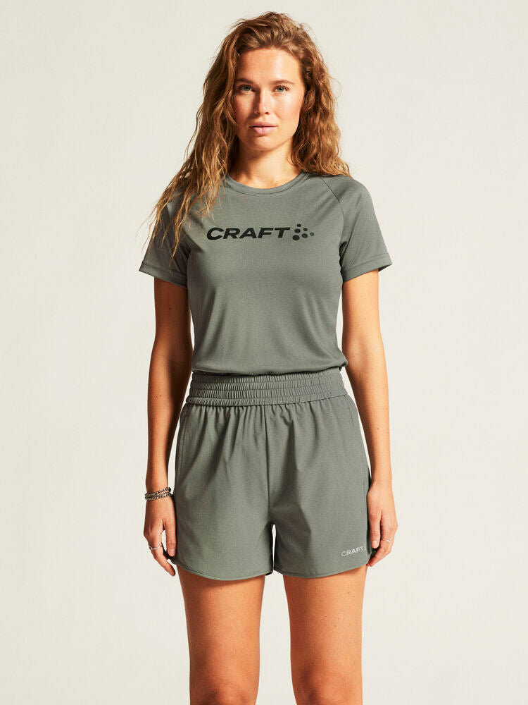 Core Essence Logo Tee W Leaf