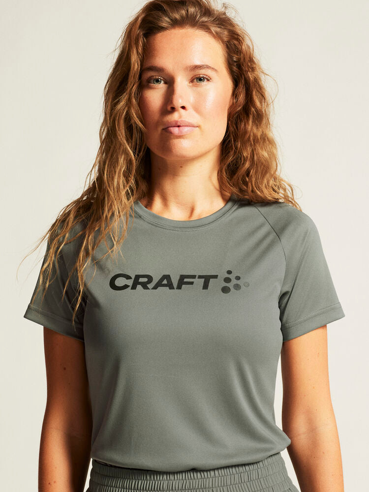 Core Essence Logo Tee W Leaf