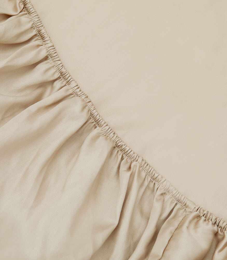 Pull On Sheets Sateng
