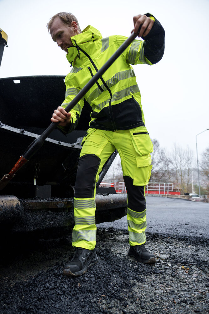 6527 Håndverksbukse i 37,5™ EN ISO 20471 Kl 2