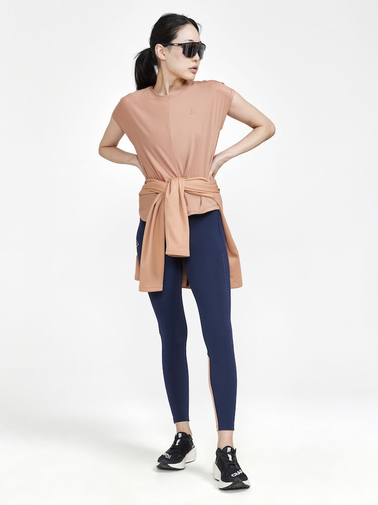 Core Essence SS Tee W Cliff