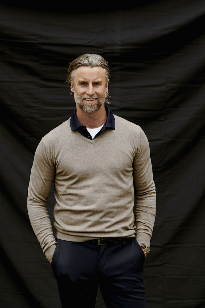 Oakville V-neck Men