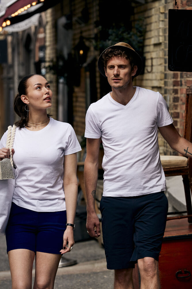 Basic-T V-neck